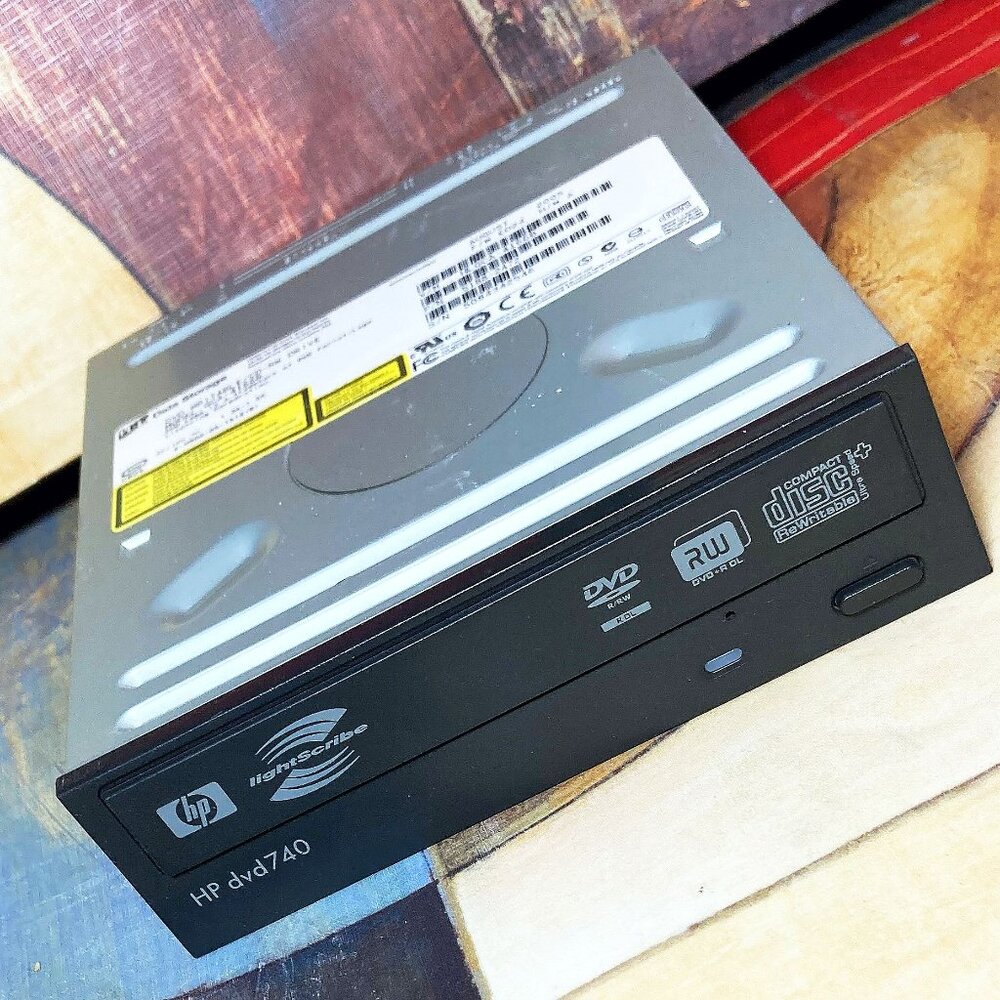 HP DVD740 DVD WRITABLE/CD-RW BURNER GCA-4166B F/W ED24 P/N 5188-2472 LIGHTSCRIBE